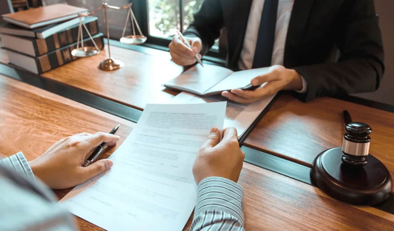 Czy sąd wysyła postanowienie? Sprawdź, jak uzyskać odpis decyzji